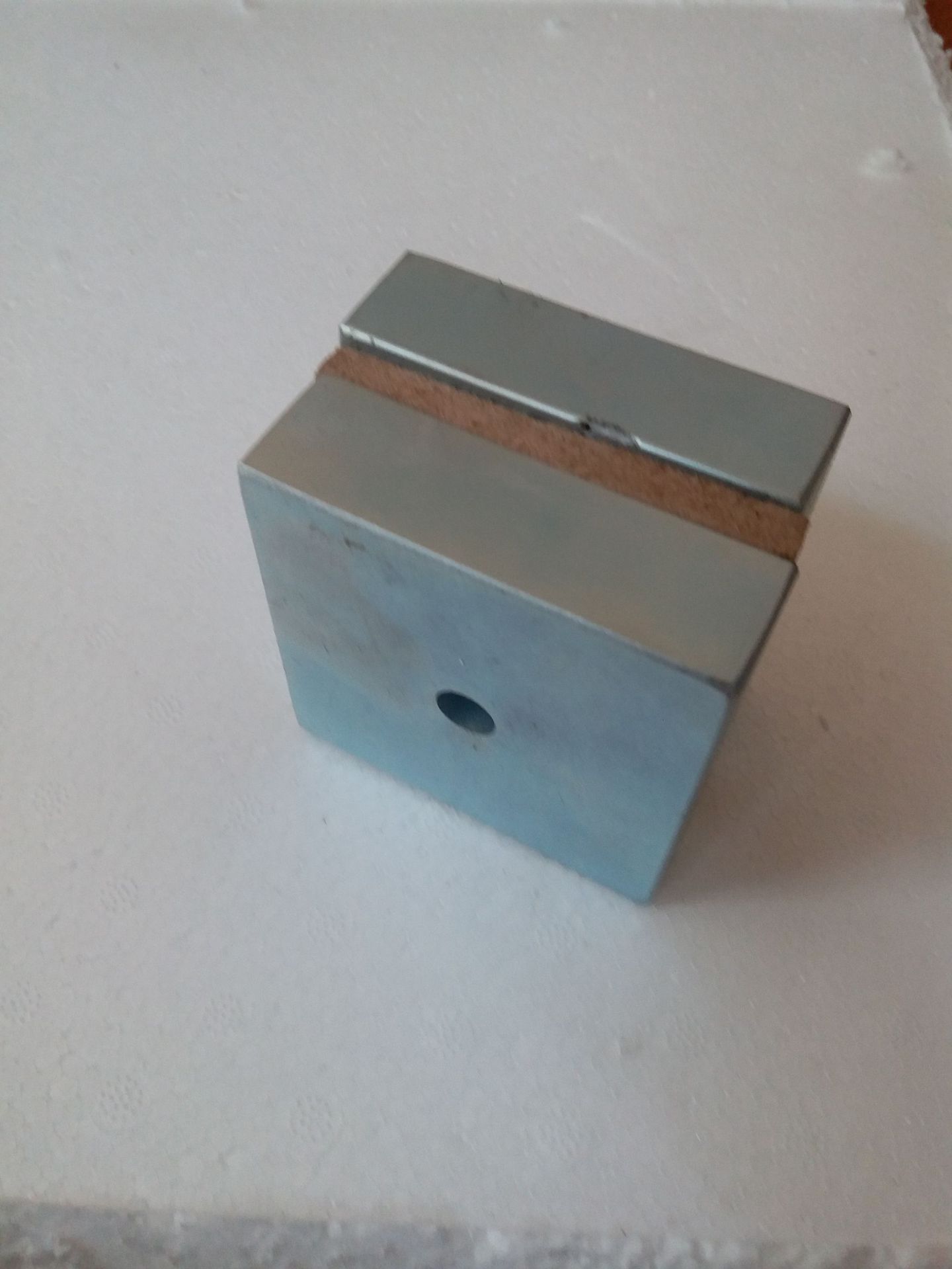 强力磁铁 强磁 吸铁石 75*75*25孔8磁铁 磁钢 吸铁石 75X75X25