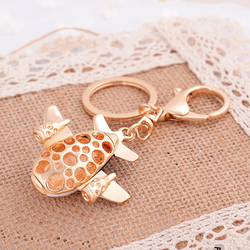 Korean version of creative A380 small aircraft model car keychain alloy bag pendant hot selling girls decorative pendant