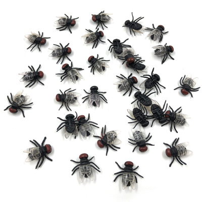 Cross border Selling simulation animal Spider fly The whole person prop April Fool&#39;s Day Plastic Tricky Toy direct deal