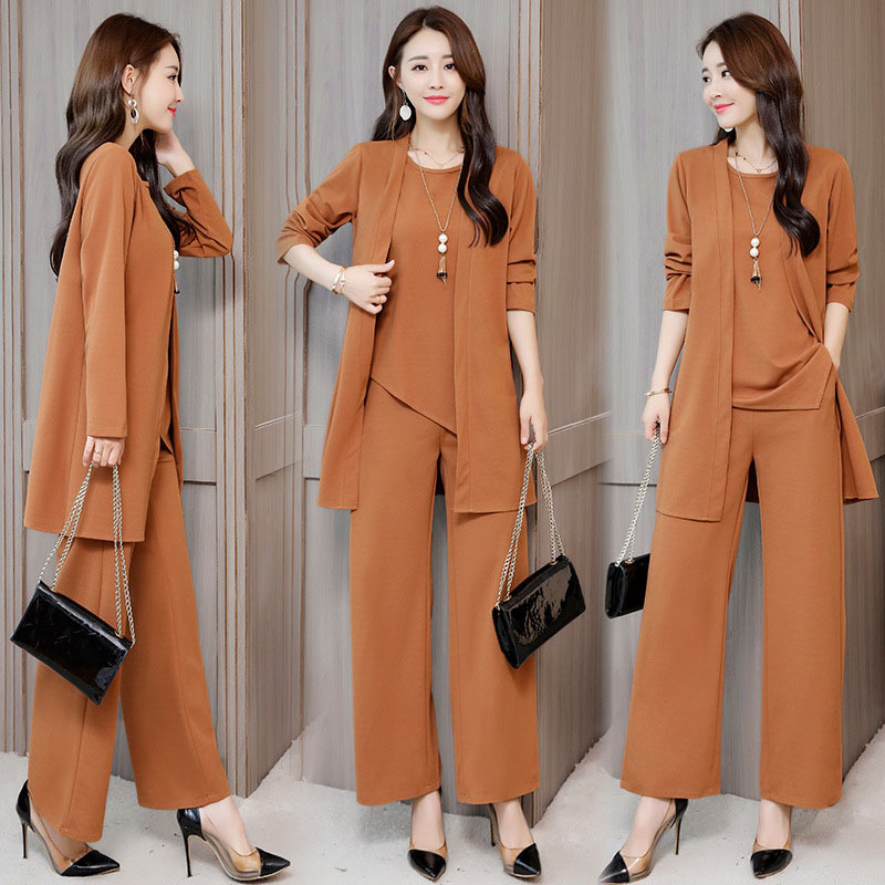 Costume femme en Fibre de polyester - Ref 3335343 Image 3