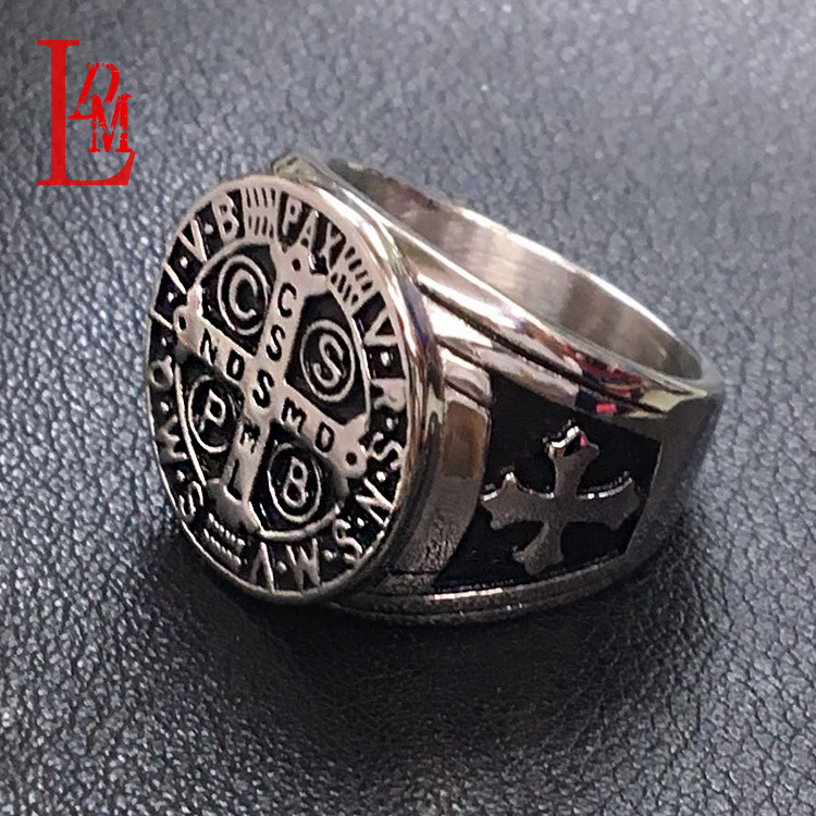 跨境新款 圣父圣本笃十字花戒指 CSPB字母不锈钢材质 现货供应