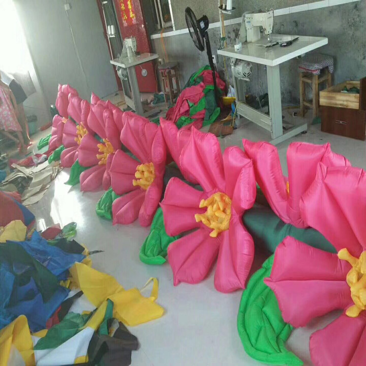 厂家大量批发 红色充气花串 充气自动开花花链 广州源头厂家直销