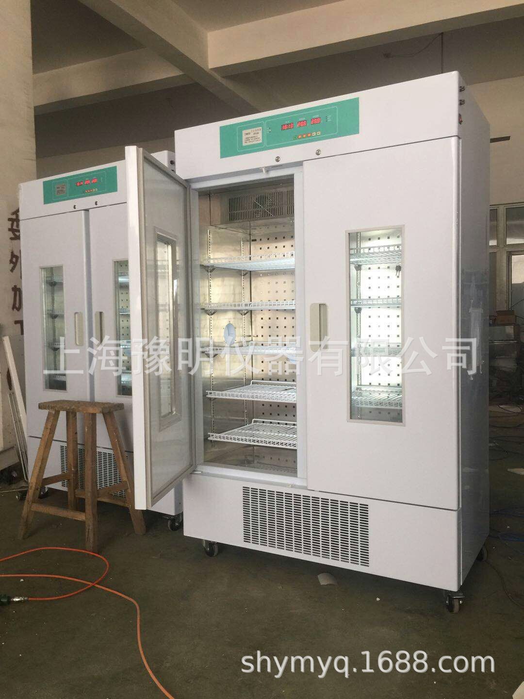 厂家直销恒温恒湿箱 高低温恒温恒湿培养箱养护箱定制