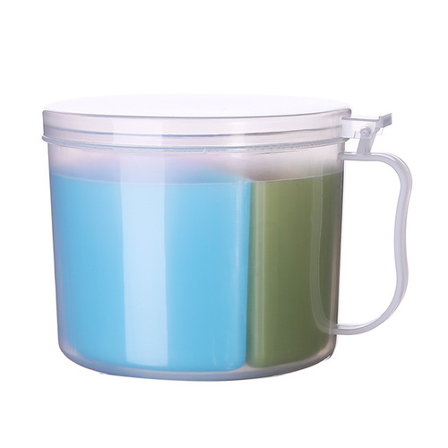 Kitchen divided seasoning box multi-purpose seasoning box seasoning bottle round combination three-compartment plastic seasoning box with small spoon