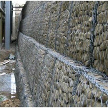 现货石笼网河堤防护网装石头专用网铅丝网镀锌铁丝网