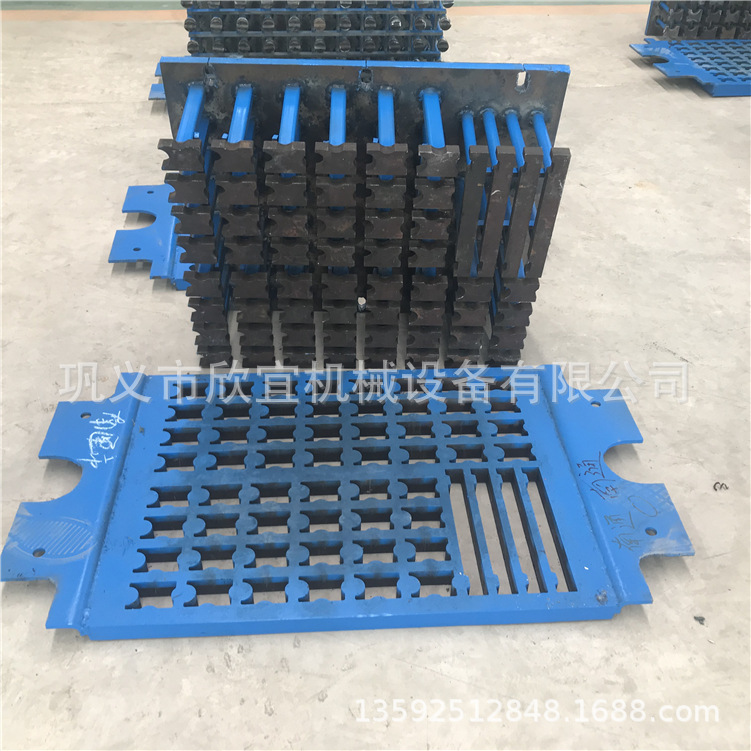 梅花垫块机模具水泥支撑条模具圆垫块模具马镫垫块机模具