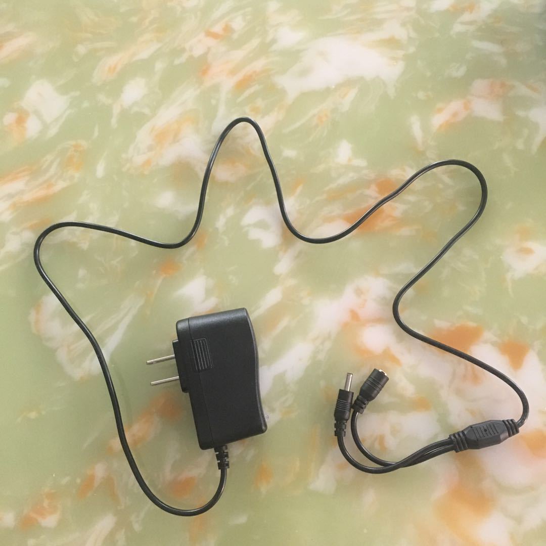 DC公母头7.4V 1.5A 发热服电池充电器 腰带电池充电器