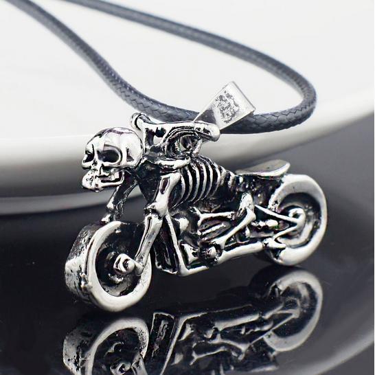 Classic design soul tank pendant trendy men's hip-hop skull motorcycle necklace sweater accessories_voghion.com