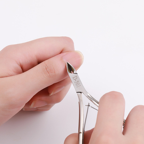 D-501 Gold Ordinary Dead Skin Scissors Sharp Blade Nail Stainless Steel Dead Skin Cutting Tool Wholesaler