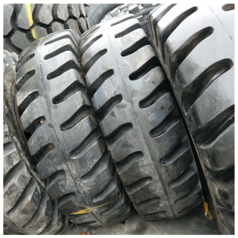 港口正面吊车运输车轮胎14.00 16.00 18.00-25 18.00r25 羊角花纹