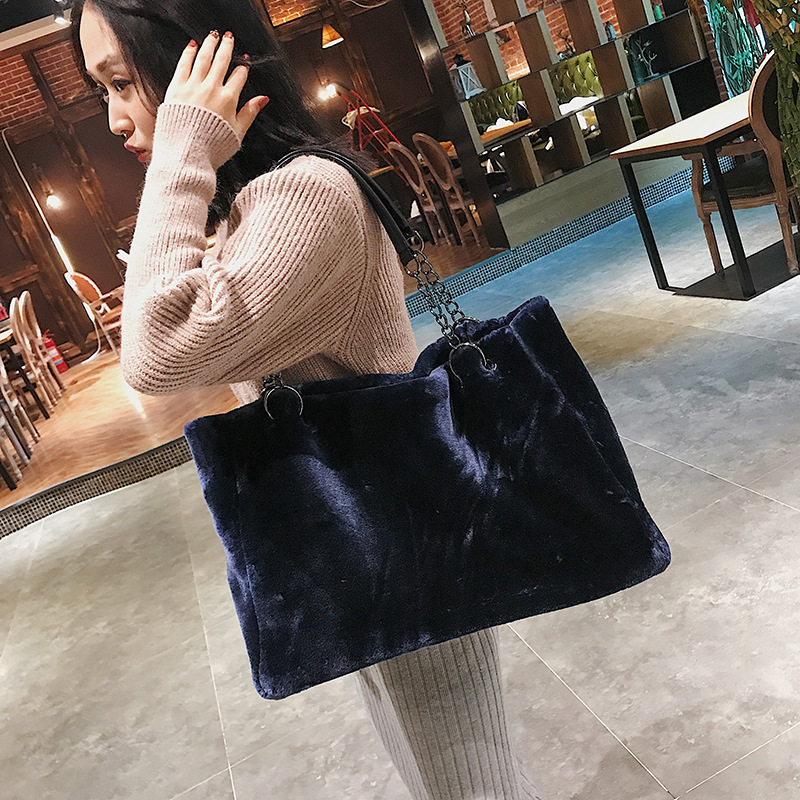 331g Weight Polyester Lining Material Zipper Closure Type Plush Material Solid Color Pattern Vintage Style Style Square Shape Grey, White, Red, Black Color Large Size New Plush   Fashion Plush Big  Shoulder Bags 8