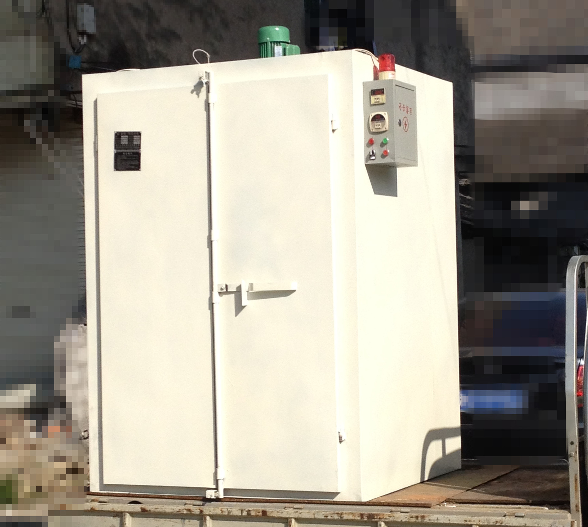 厂家直供非标工业电烘箱现货