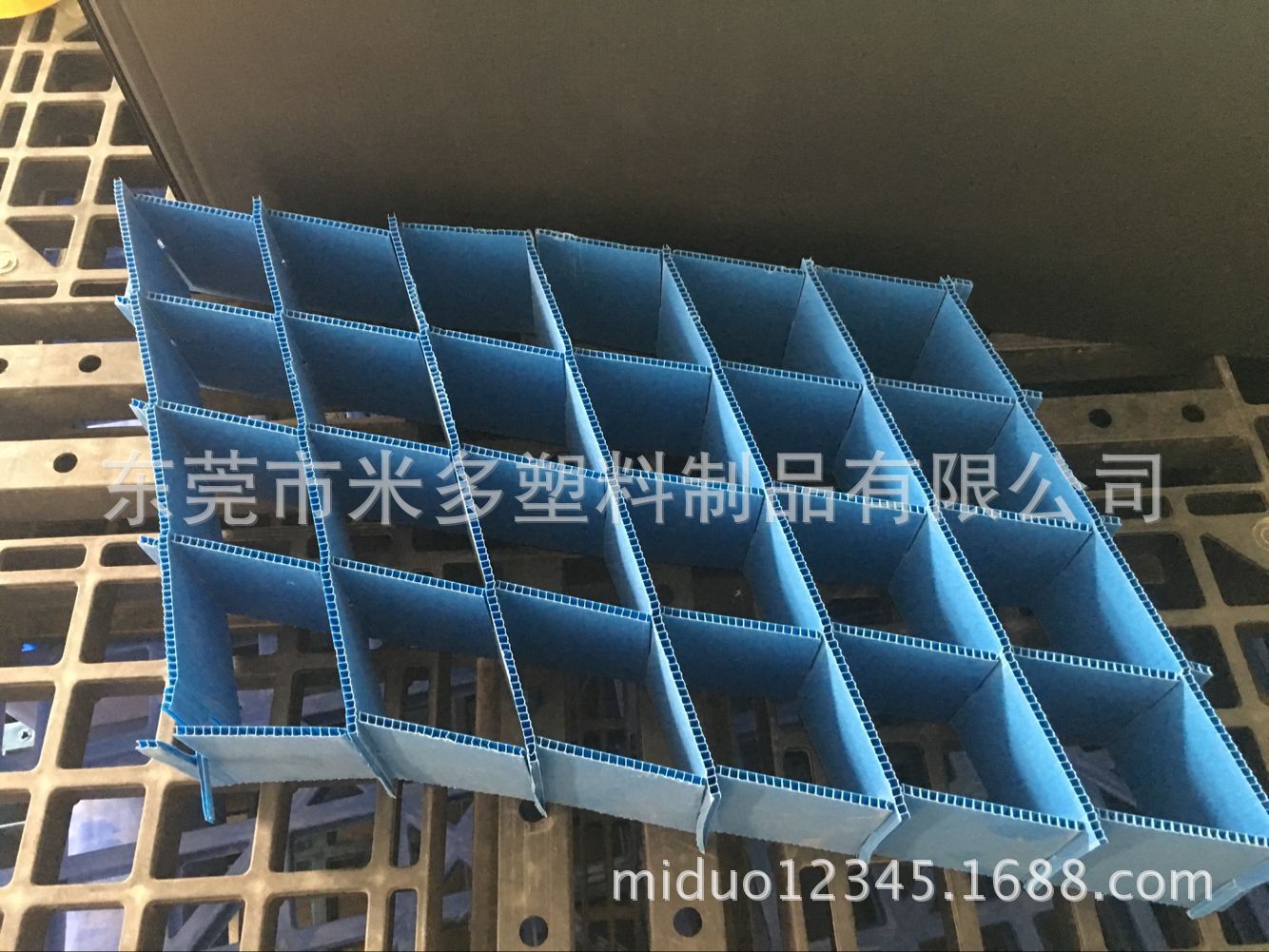 东莞樟木头中空板厂供应深圳电子厂车间周转塑料刀卡