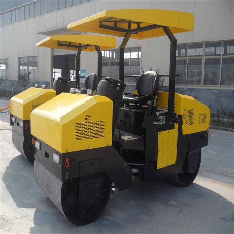 供应3T振动压路机 小型压实机 压道机 源厂直供经久耐用