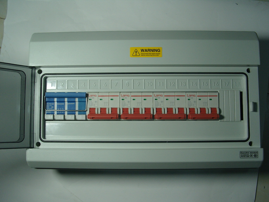 隆顶电气  IP67 IP68 隔离+断路器+熔断器+防雷器 三相配电箱