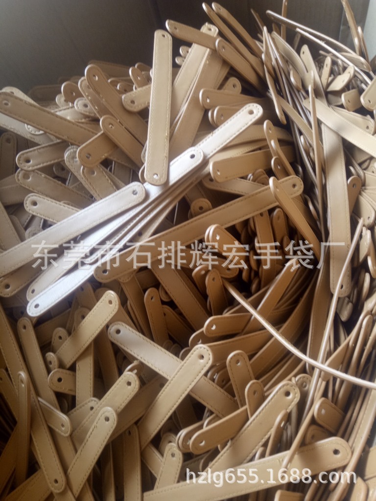 东莞手袋厂生产纸盒礼品盒音响木箱铁盒PU皮手挽带真皮手提皮带