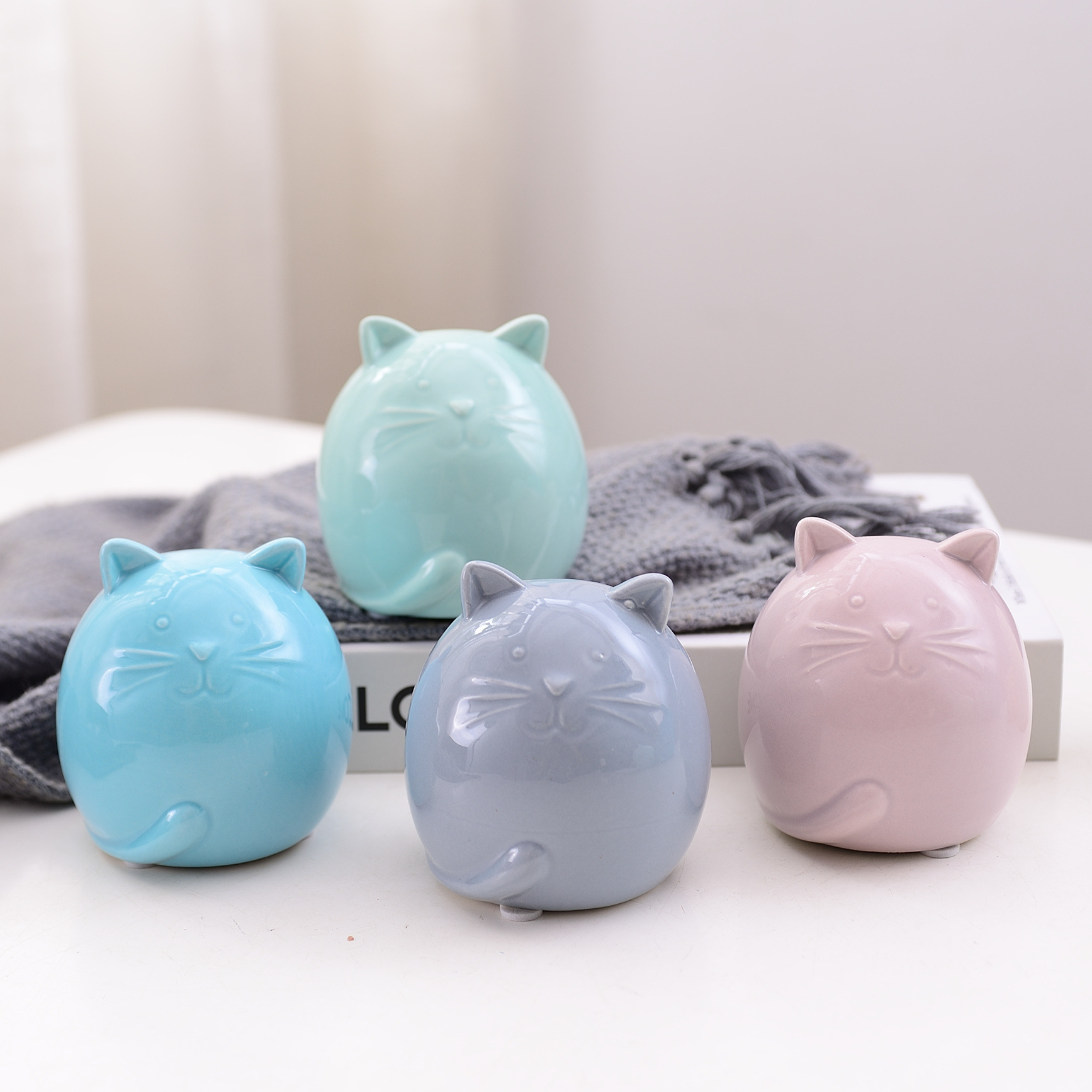 Ceramic ornaments production and wholesale small fresh cute Totoro animals French American country soft home decoration trumpet