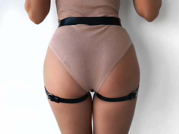 Suspender Belt Image 3