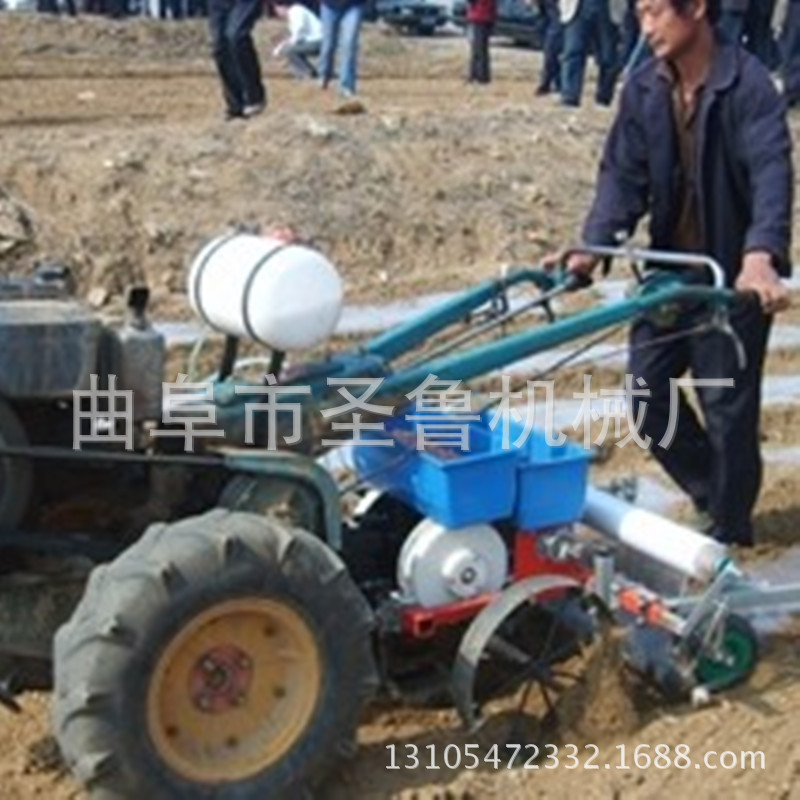 手扶花生種植機(jī)1