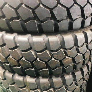 供应 305/80R20 三角  越野轮胎 卡车轮胎 耐磨防滑