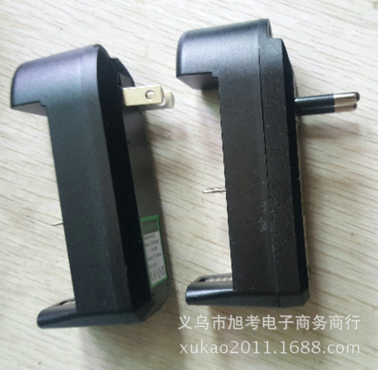 zs戰術 万能充电器 多功能通用充电器 各种电池充电器