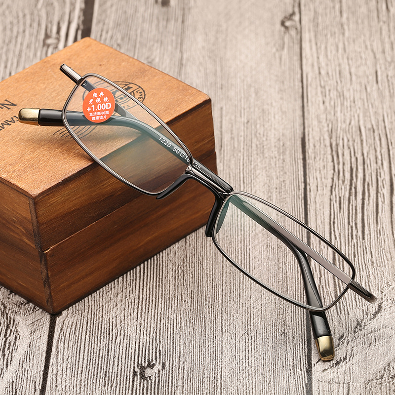fashionable glasses for elderly