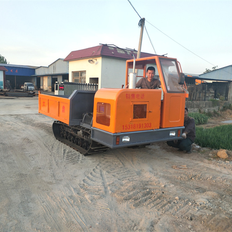 山东直供建筑工地用小型履带运输车 多功能农用小型运输车现货