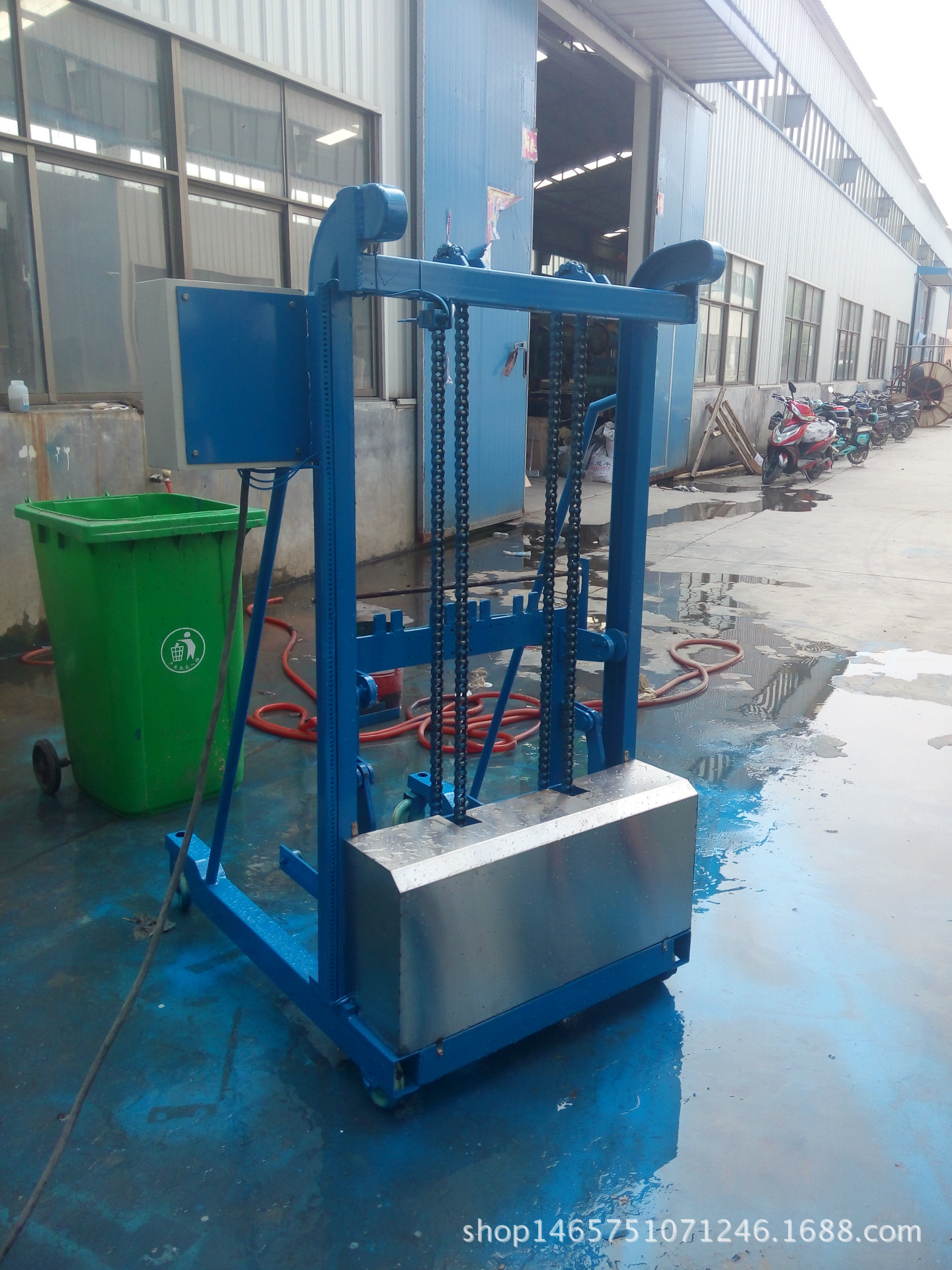 厂家直销提升120L塑料垃圾桶链条式提升机 提升翻到机