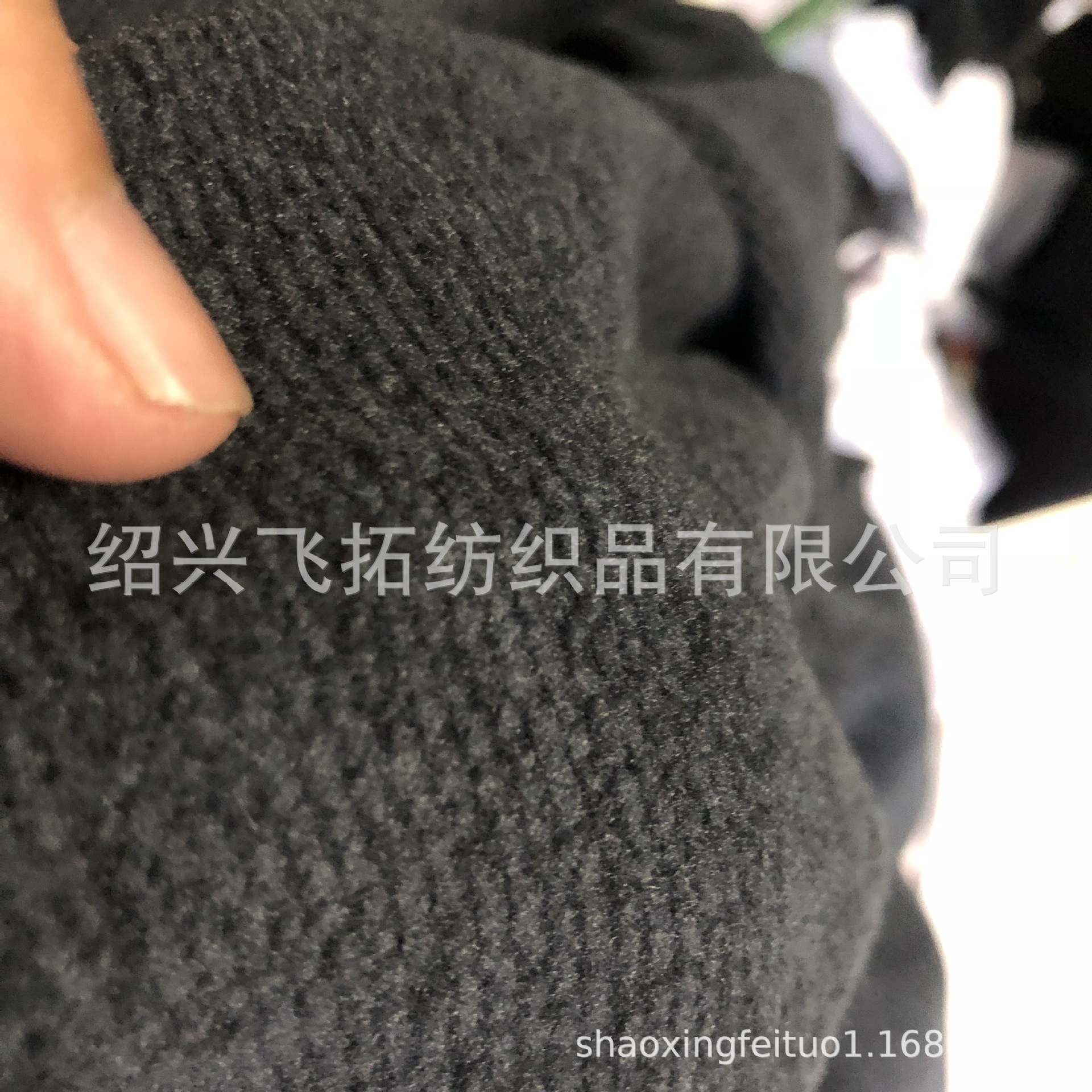 厂家直销针织全涤粗针阳离子单刷单摇摇粒绒面料