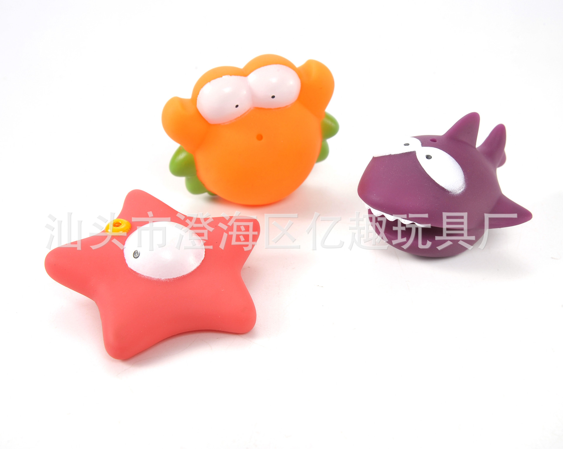 寶寶浴室洗澡噴水玩具 兒童戲水玩具女孩男孩嬰兒水上灑水鯊魚