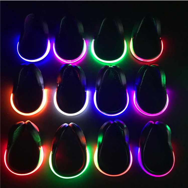 Luminous shoe clip light LED outdoor night running charging safety warning light led running light flashing shoe clip light direct sales