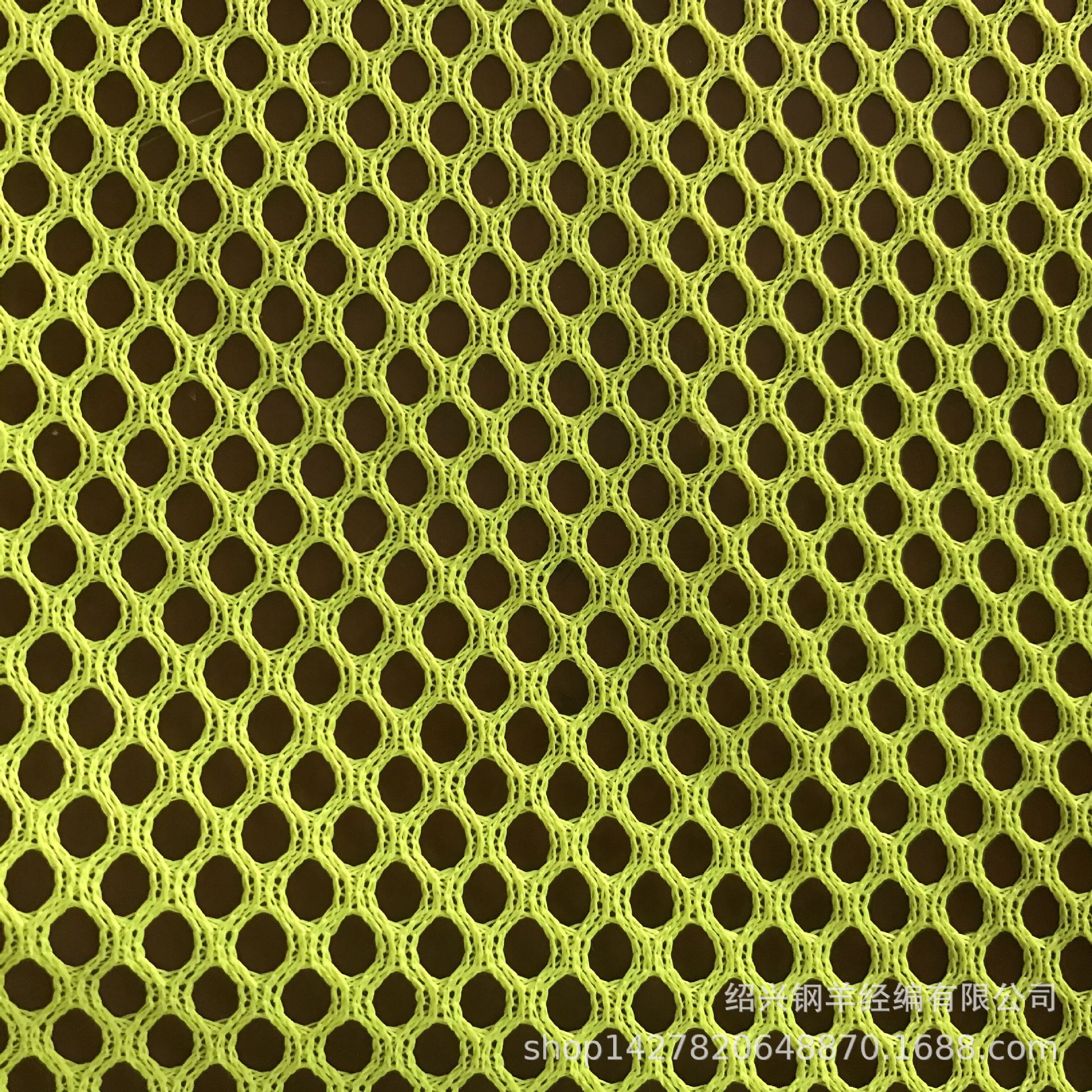 厂家直供 全涤有光2*2双眼网布 箱包鞋材服装面料 白坯现货