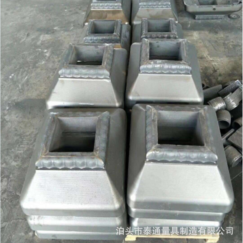 批发金黄色市政道路防撞护栏铸铁墩/铝莲花柱帽/莲花瓣 支持打样