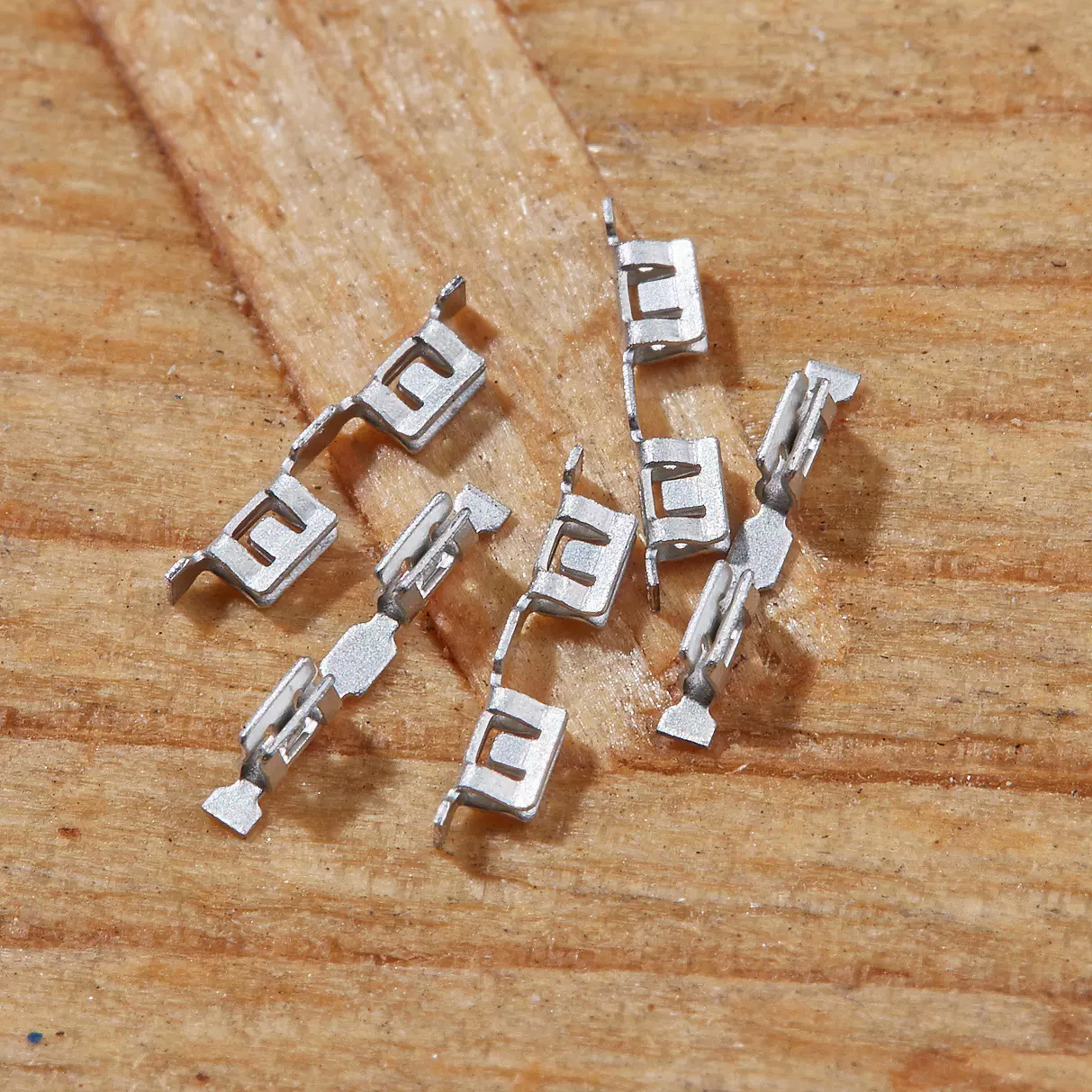 厂家现货直销 屏蔽罩固定夹子 模块屏蔽夹 电磁上盖不锈钢卡扣