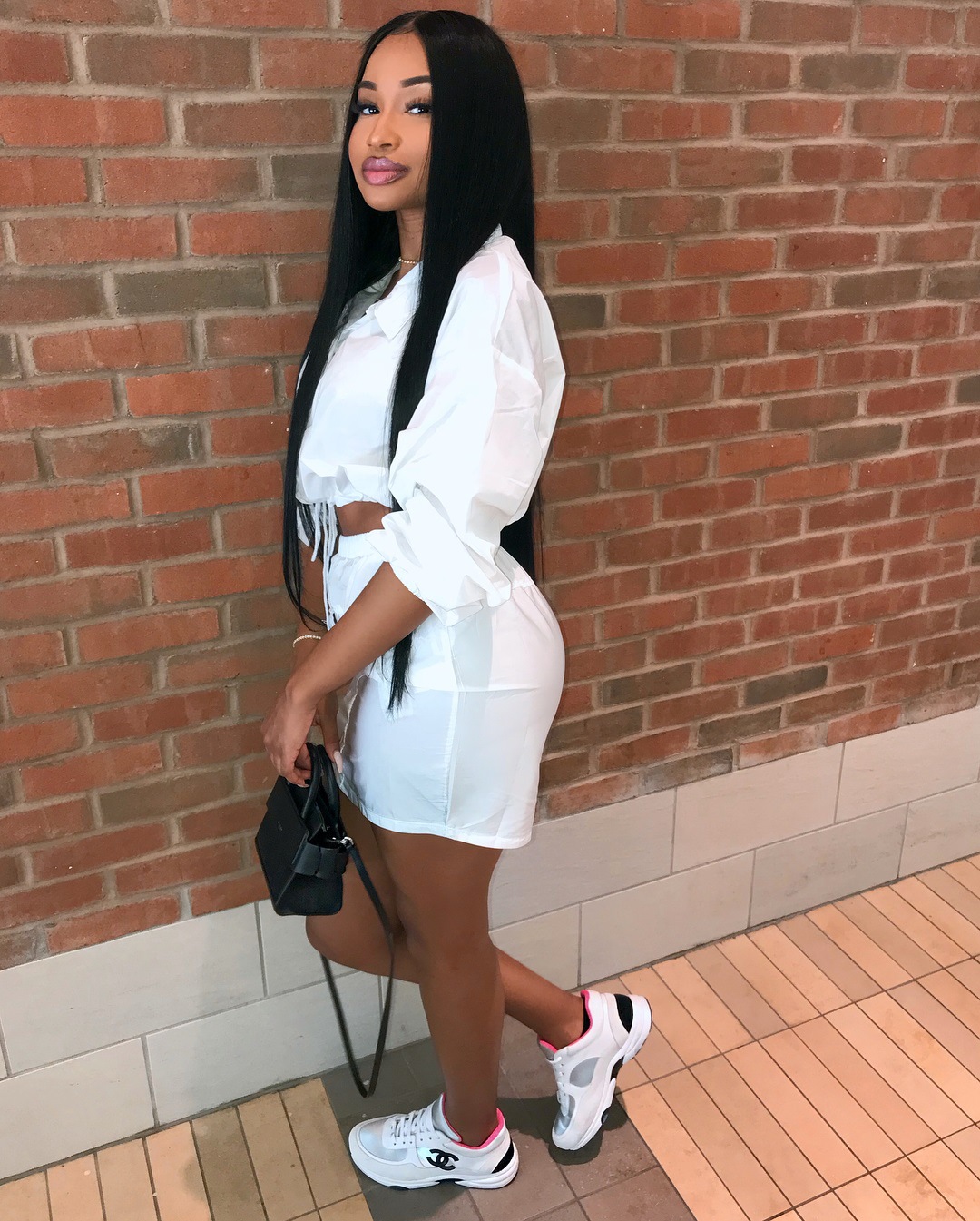 37945376_1056834434478401_2922