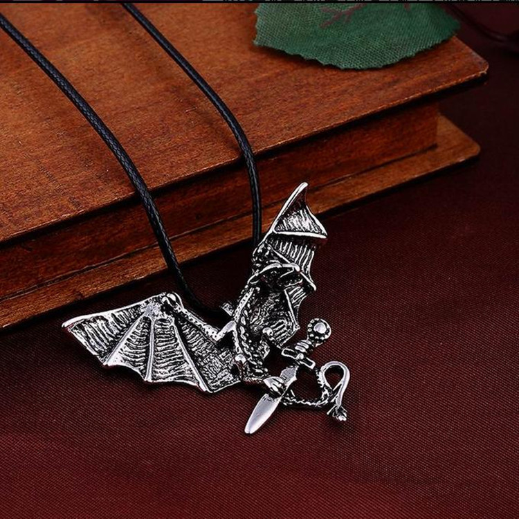 Hegemonic Gothic Titanium Steel Pendant, Non mainstream Personalized Magic Dragon Necklace, Cool and Trendy Men's_voghion.com