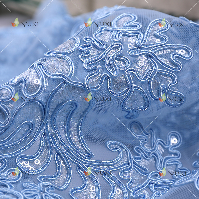 厂家直销涤纶珠片绣面料 时尚女装礼服连衣裙网布绣花亮片布料