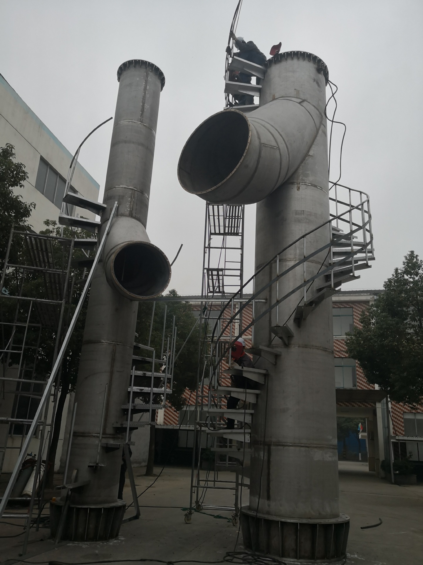 不锈钢烟囱 加高烟囱 铁烟囱 钢烟囱