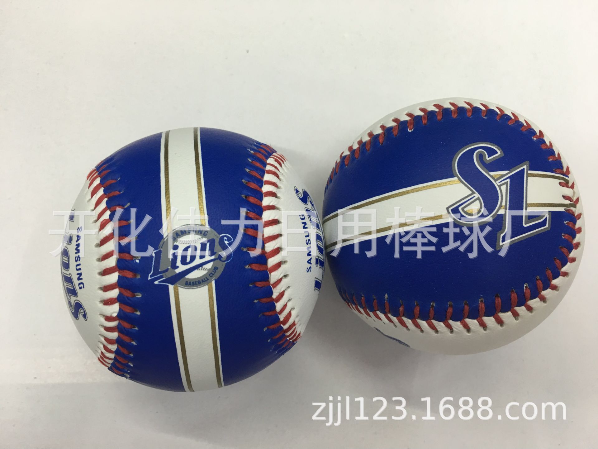 E3D8E9E7FFF4C8C4A0029E0EE9EB4C