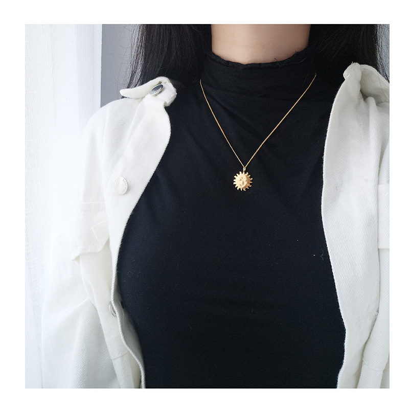 Necklace Image 5