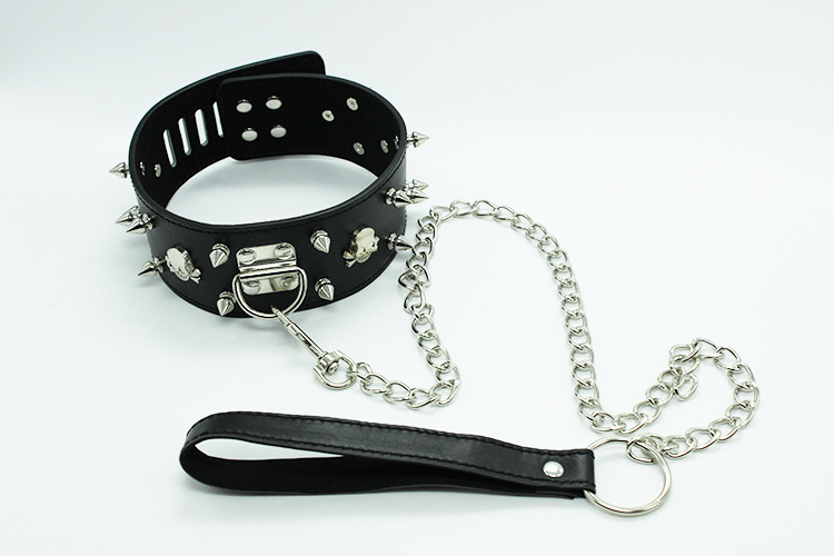 Juguetes sexuales puntiagudos uñas cráneo cuello cubierta Cadena de tracción Cadena de perro Cadena de collar juguetes alternativos suministros pasión dispositivo femenino