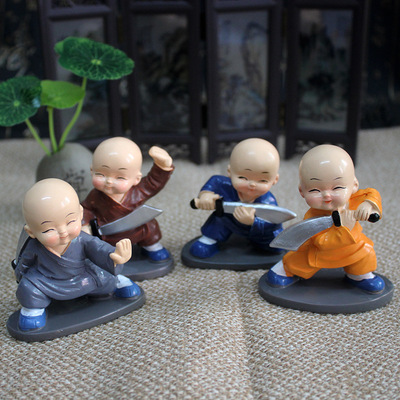 卡通公仔舞刀小和尚汽車擺件樹脂工藝品家居擺件車載內飾裝飾用品