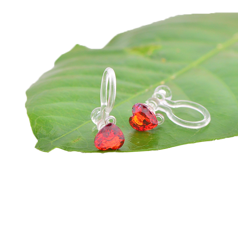 Fresh transparent ear clips with zircon