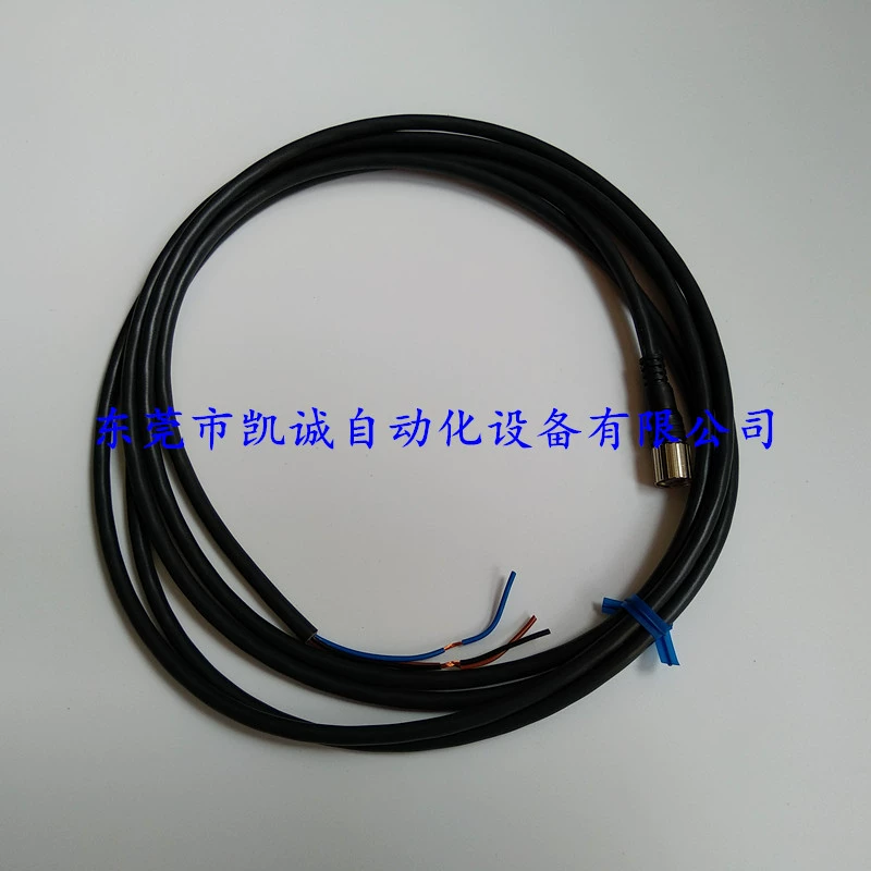XS5F-D421-E80-F в наличии кабель датчика Omron