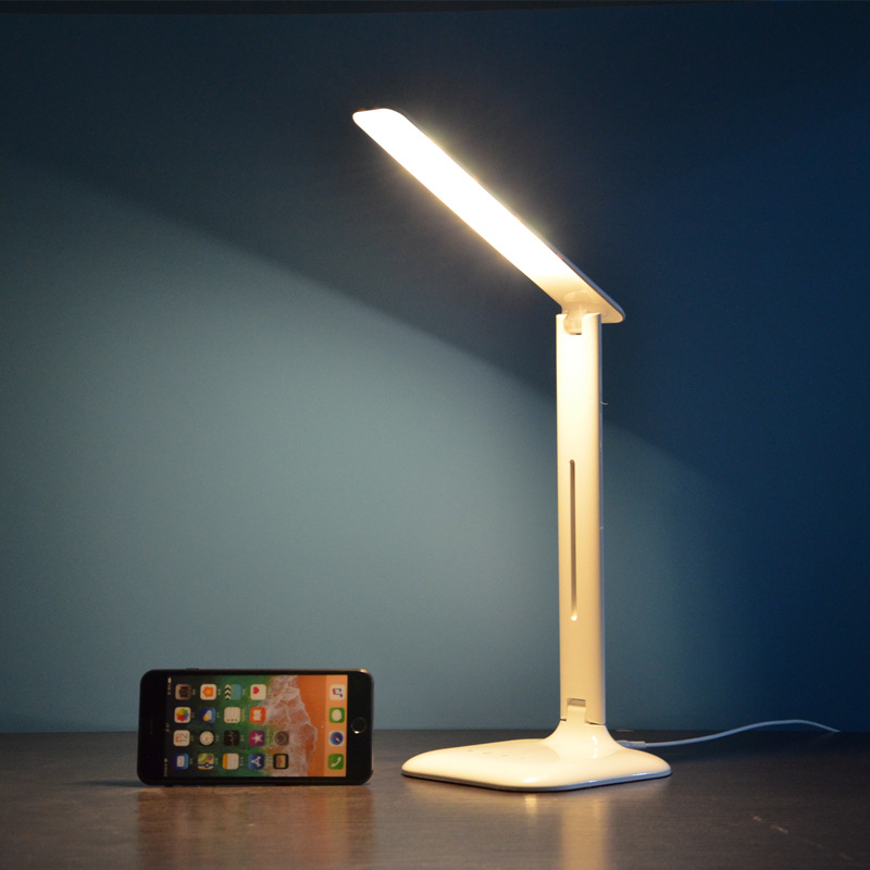 LED Eye protection Table lamp to work in an office touch Dimming Toning temperature Plug in fold Portable dormitory student Table lamp factory