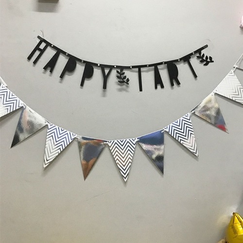 Holiday party decoration supplies New Year wedding room children's room birthday pull flag banner golden triangular flag decorative bunting