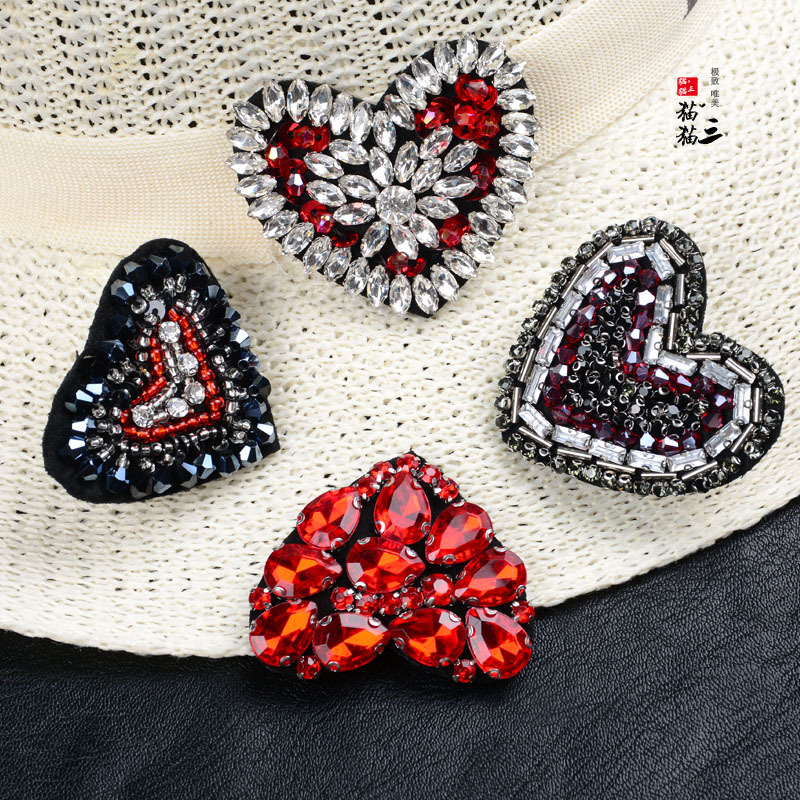 De gama alta de la industria pesada hecha a mano de uñas rhinestone en forma de corazón pegatinas de tela accesorios de ropa bolsa de ropa zapatos parche DIY