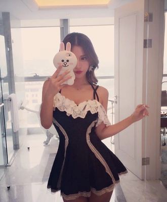 2020新定制黑色泳衣女连体裙式蕾丝显瘦遮肚小胸聚拢保守一件代发|ms