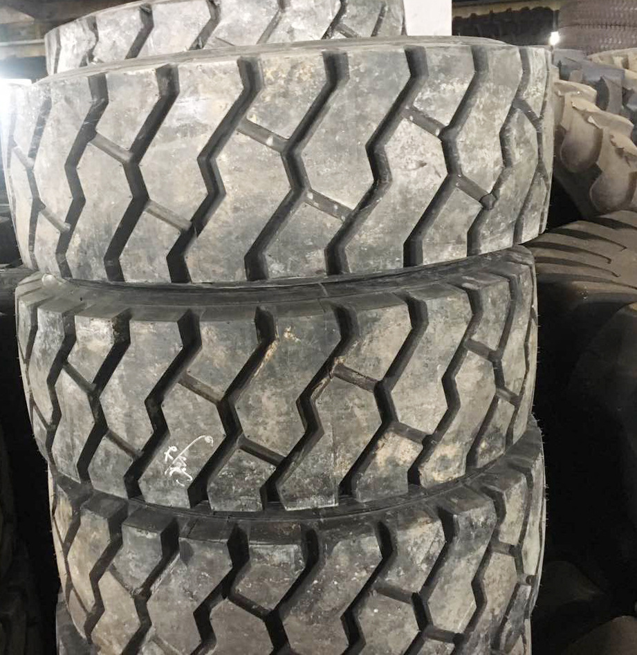 现货销售250/70R15工程机械专用块花钢丝轮胎耐磨防滑