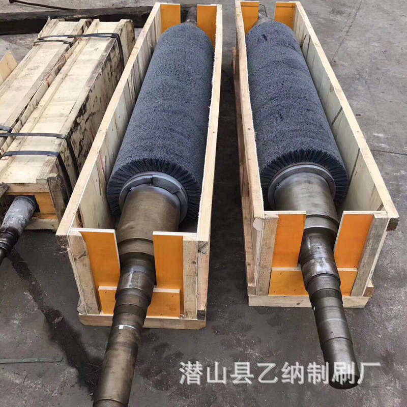 出售碳素纤磨毛机毛刷辊 含碳化硅磨料丝毛刷辊 纺织印染滚刷